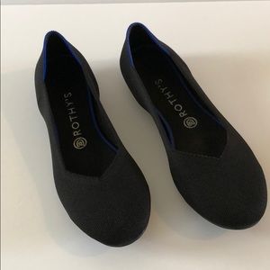 Rothy’s round toed flat